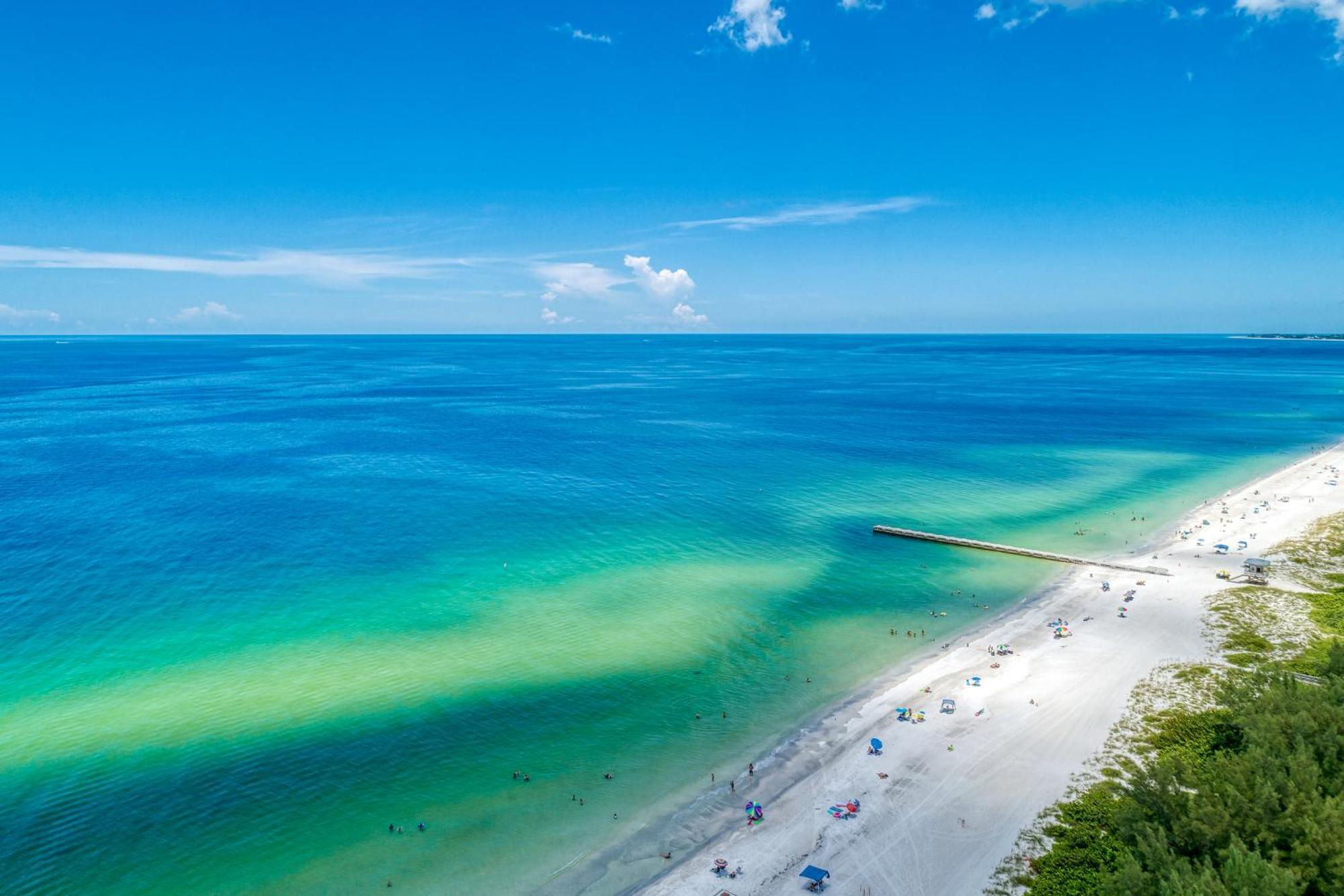 Anna Maria Island Runaway Tropical Dream-One Minute Walk To The Beach-Heated Pool Брадентон-Бич Экстерьер фото