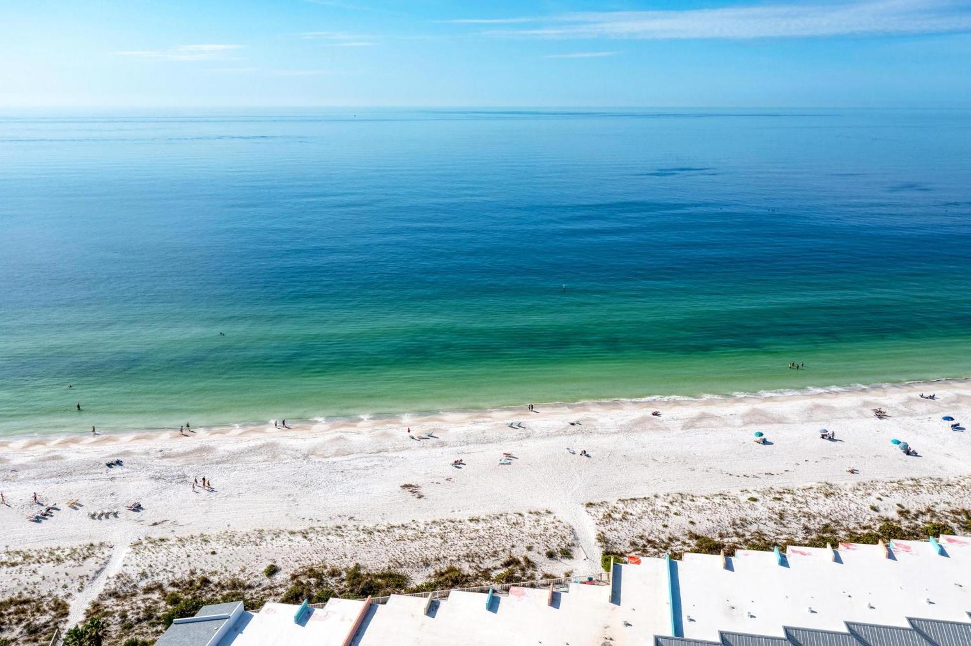Anna Maria Island Runaway Tropical Dream-One Minute Walk To The Beach-Heated Pool Брадентон-Бич Экстерьер фото